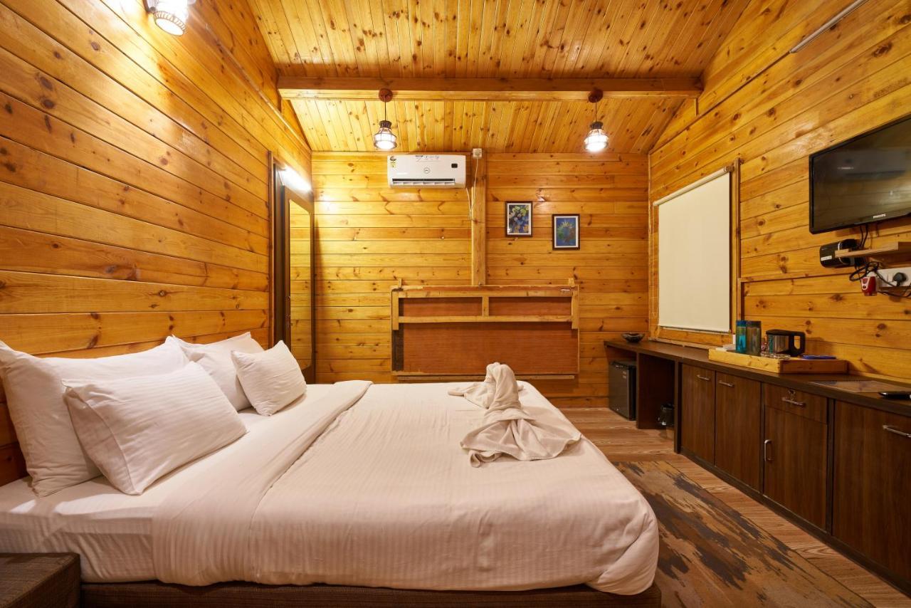 Tranquil Beach Resort Harihareshwar Экстерьер фото