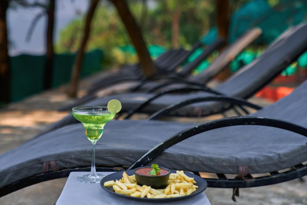 Tranquil Beach Resort Harihareshwar Экстерьер фото