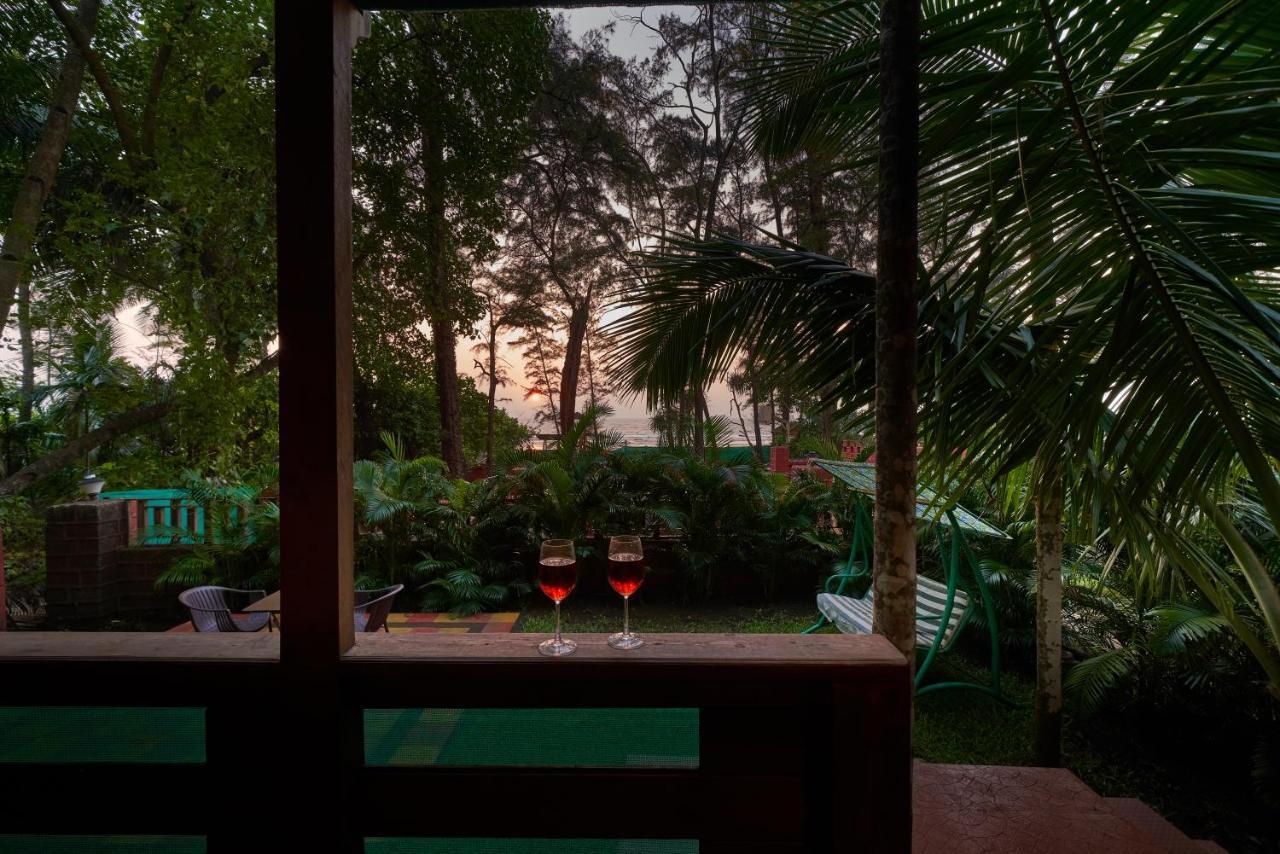 Tranquil Beach Resort Harihareshwar Экстерьер фото