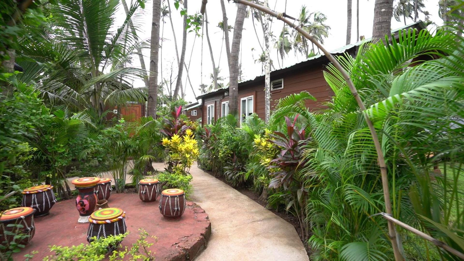 Tranquil Beach Resort Harihareshwar Экстерьер фото