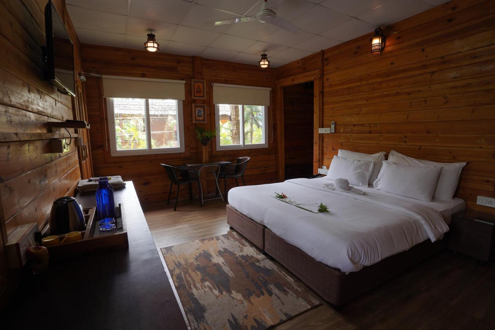Tranquil Beach Resort Harihareshwar Экстерьер фото