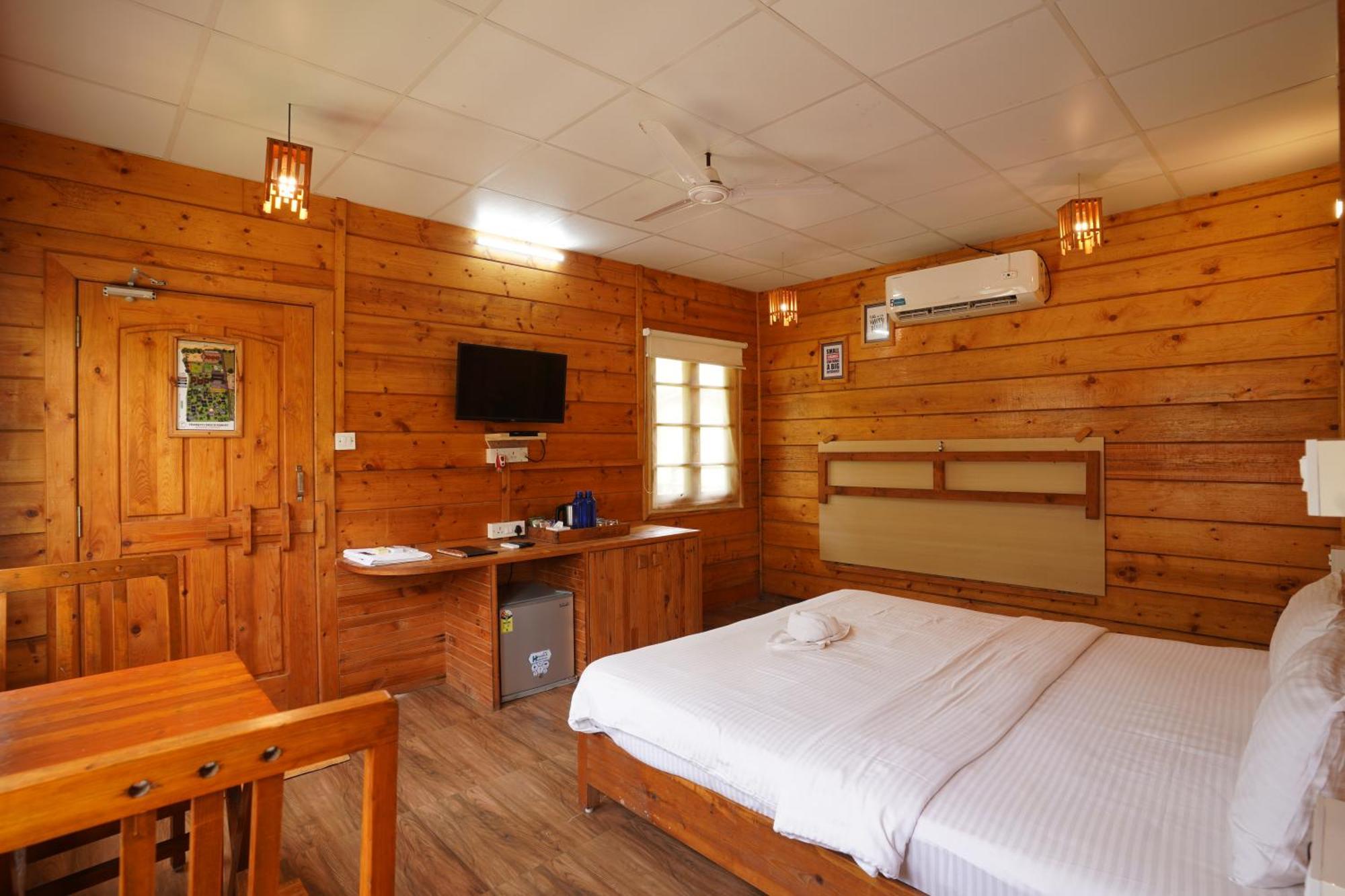 Tranquil Beach Resort Harihareshwar Экстерьер фото